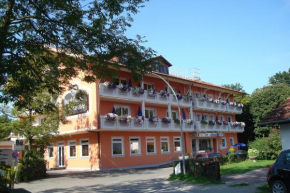 Отель Hotel Gasthof Seefelder Hof  Диссен-Ам-Аммерзее